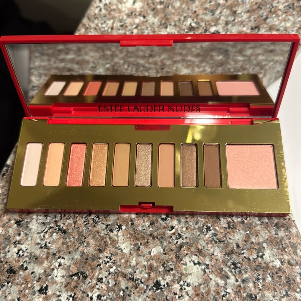 Brand new Estée Lauder pure color envy eye and cheek palette-Nudes!